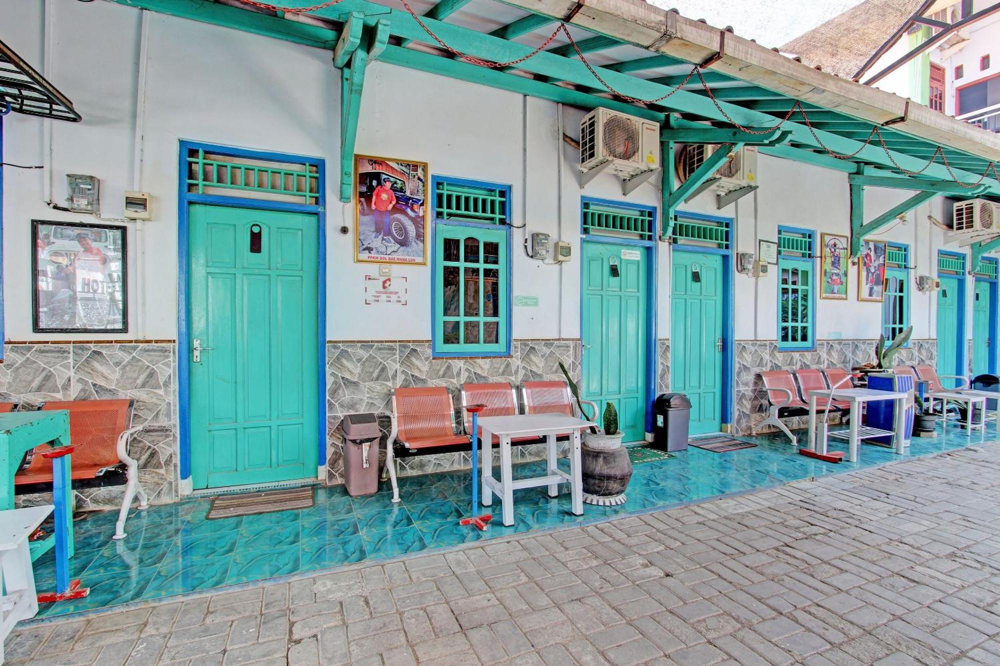 Capital O 92929 Hotel New Tirta Kencana Syariah Tegal  Exterior photo